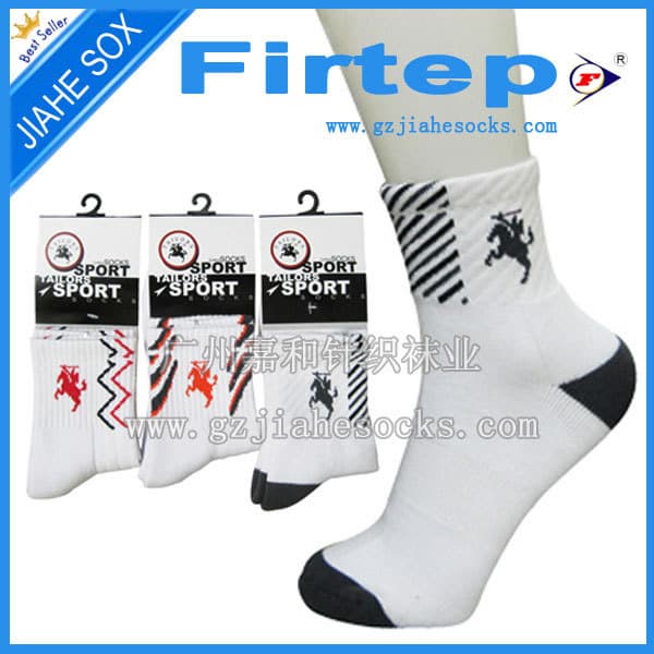 China suppliers OEM Knitting Ankle High Sports Sock